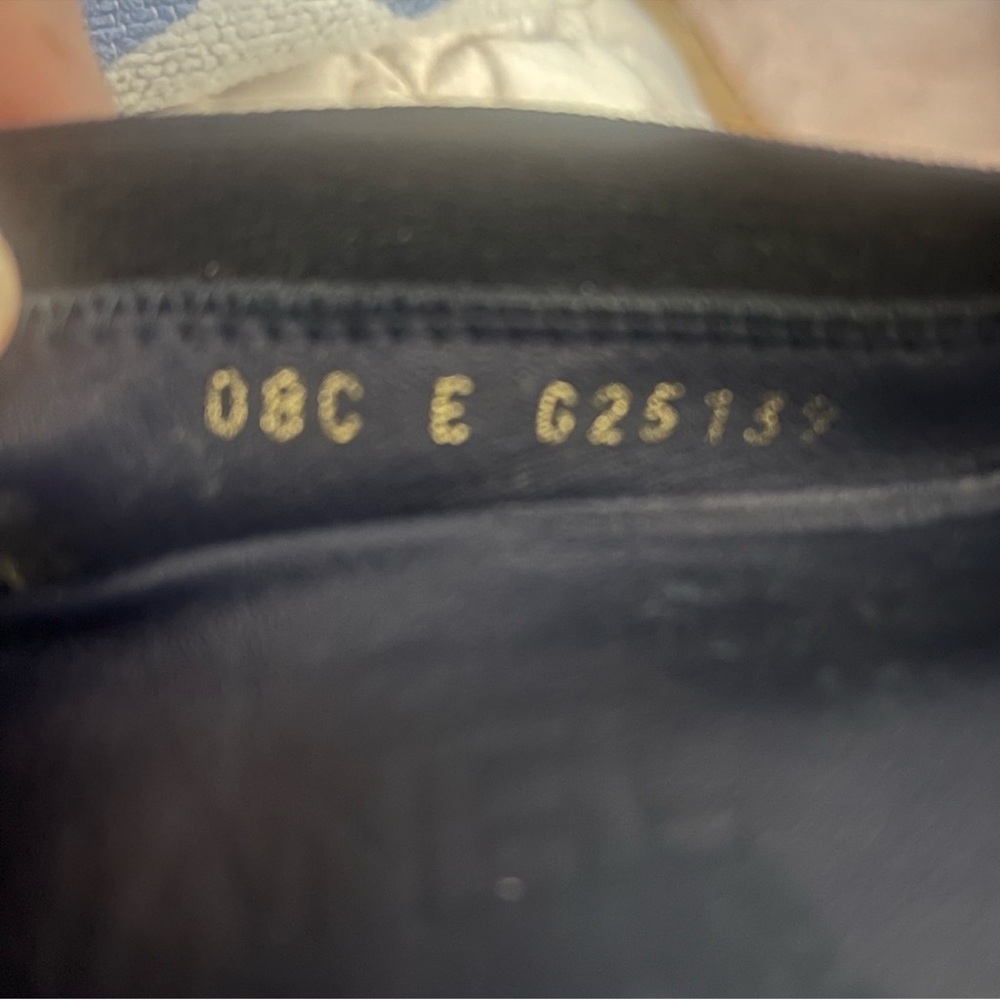 CHANEL Navy and Cream Flats - Picture 10 of 16
